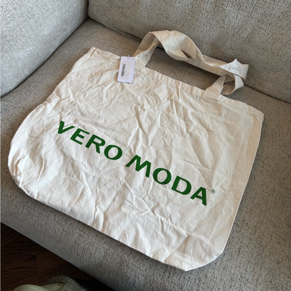 Vero Moda Cotton Branded Tote Bag